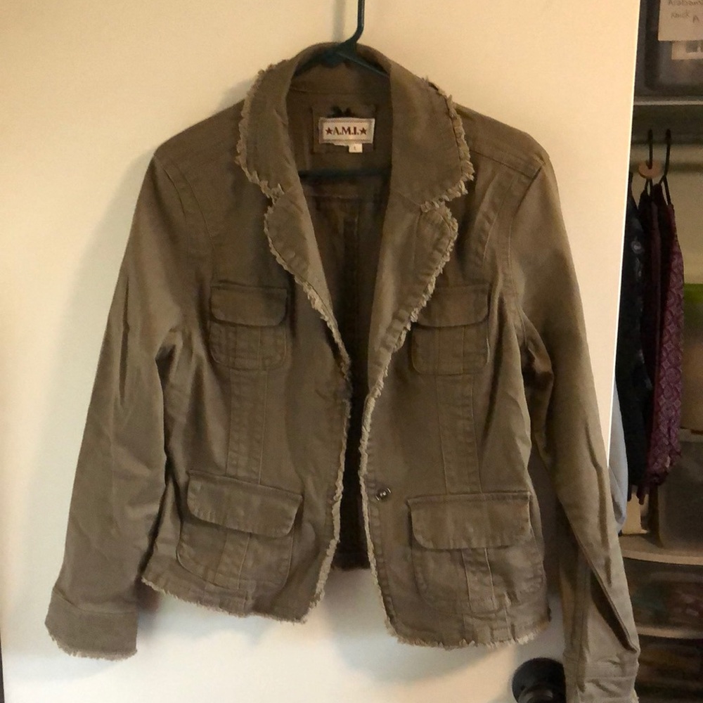Brown cropped blazer